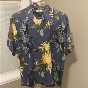 Tommy Bahama XL Hawaiian shirt.